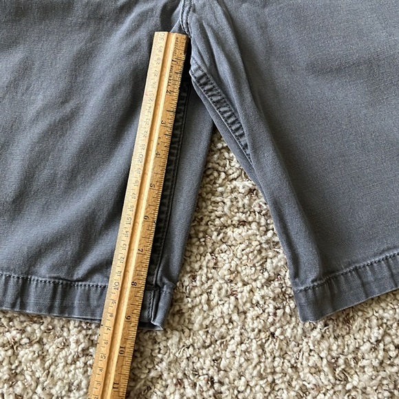 Men’s Carhartt shorts, size 32, gray - Picture 5 of 5